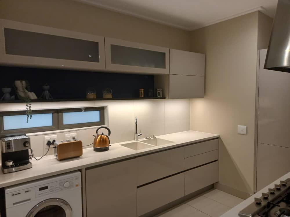The Pier No. 7 Apartment Суакопмунд Екстериор снимка