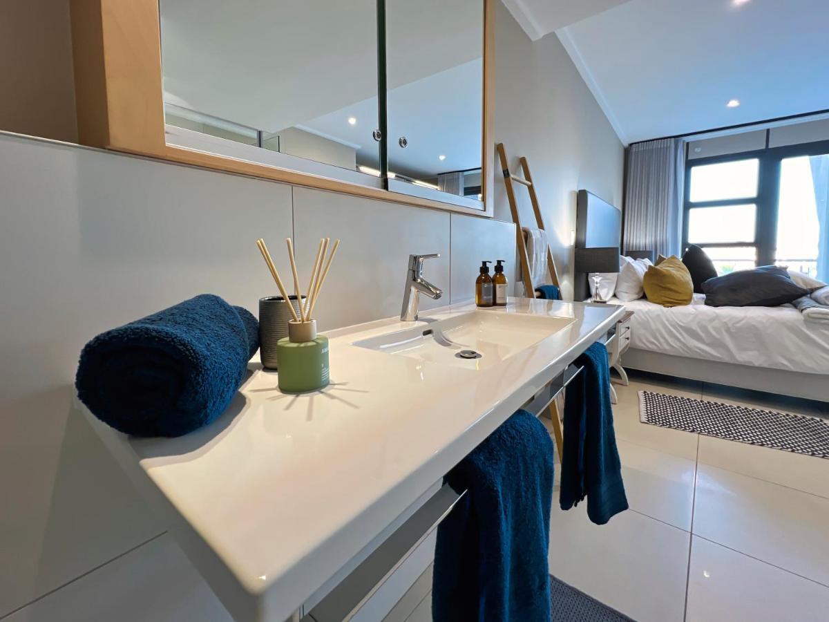 The Pier No. 7 Apartment Суакопмунд Екстериор снимка